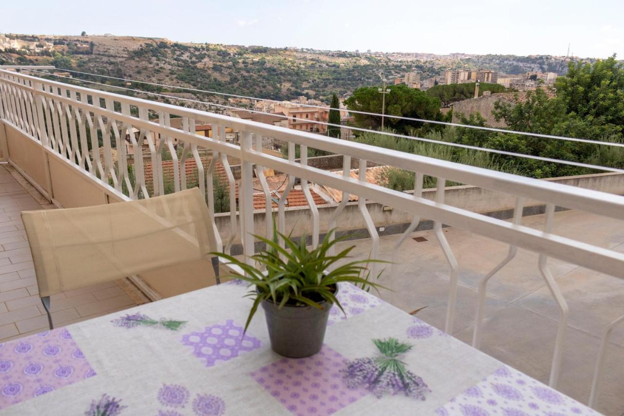 Appartamento Casa Raffaela Modica Esterno foto